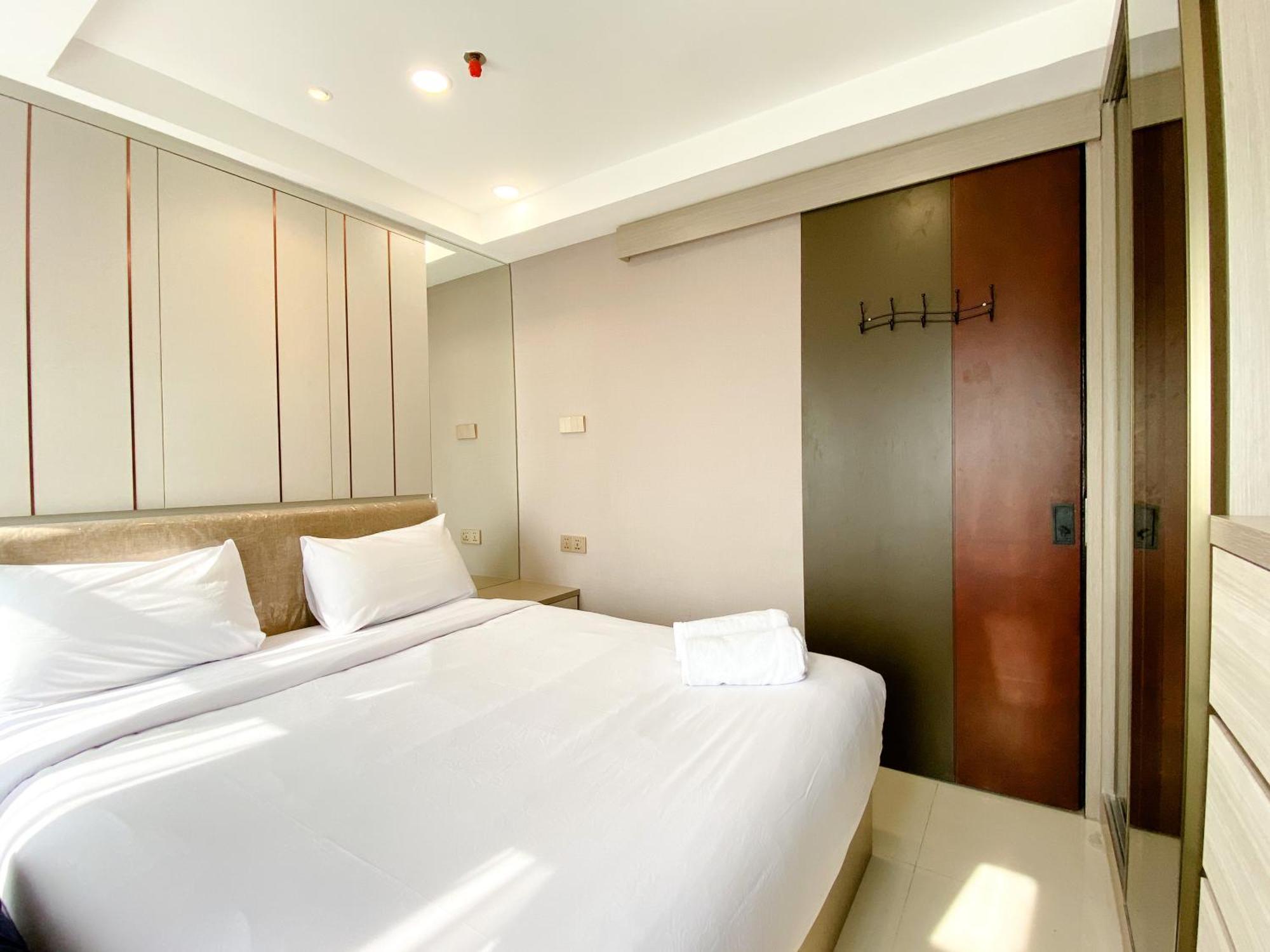 Simply And Comfortable 2Br Pollux Chadstone Apartment By Travelio Cikarang Exterior foto